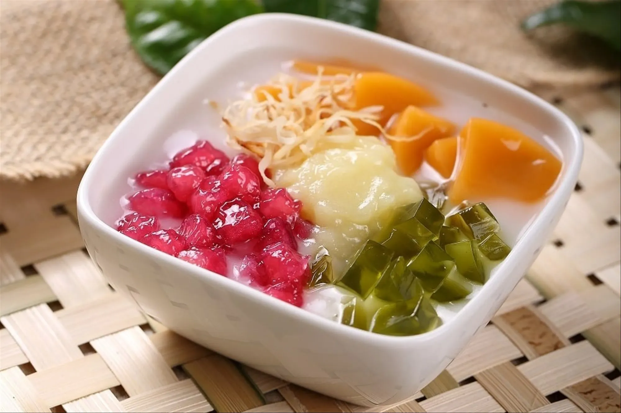 Chè Xoa Xoa Hạt Lựu – Món Chè Đà Nẵng Mát Lạnh, Giòn Ngon Khó Cưỡng