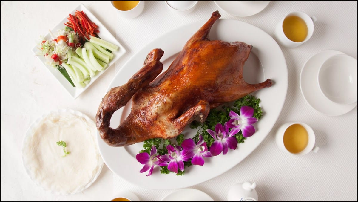Vịt Quay Bắc Kinh Đà Nẵng: "Món Ngon Ở Đà Nẵng" Sang Trọng, Hương Vị Đỉnh Cao