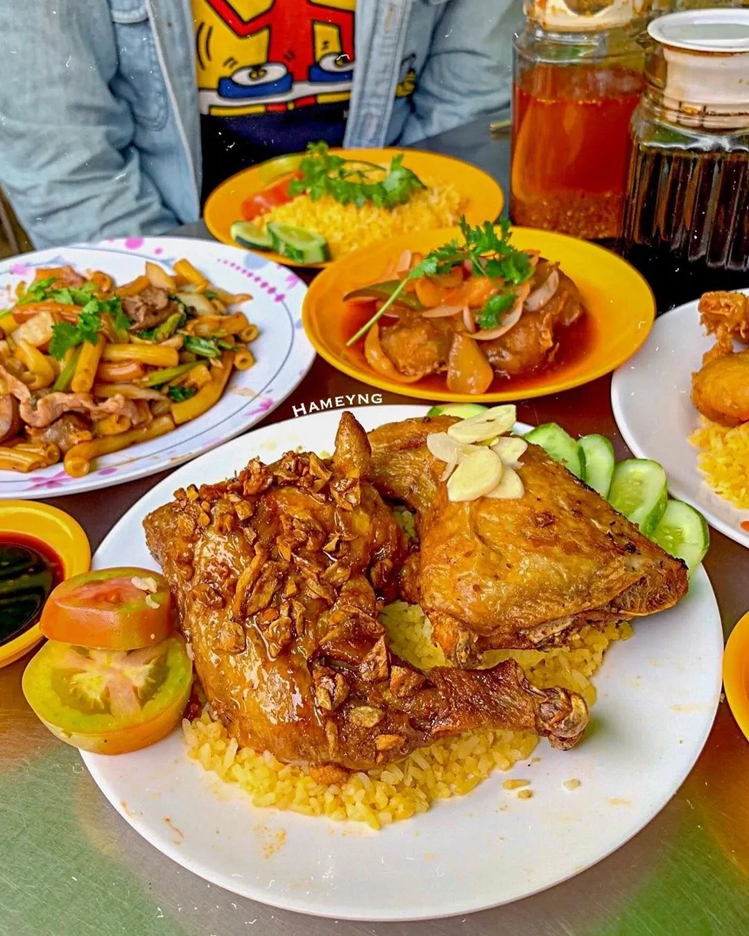 Cơm Gà Xối Mỡ Đà Nẵng – Món Ngon Giòn Rụm Gây Thương Nhớ