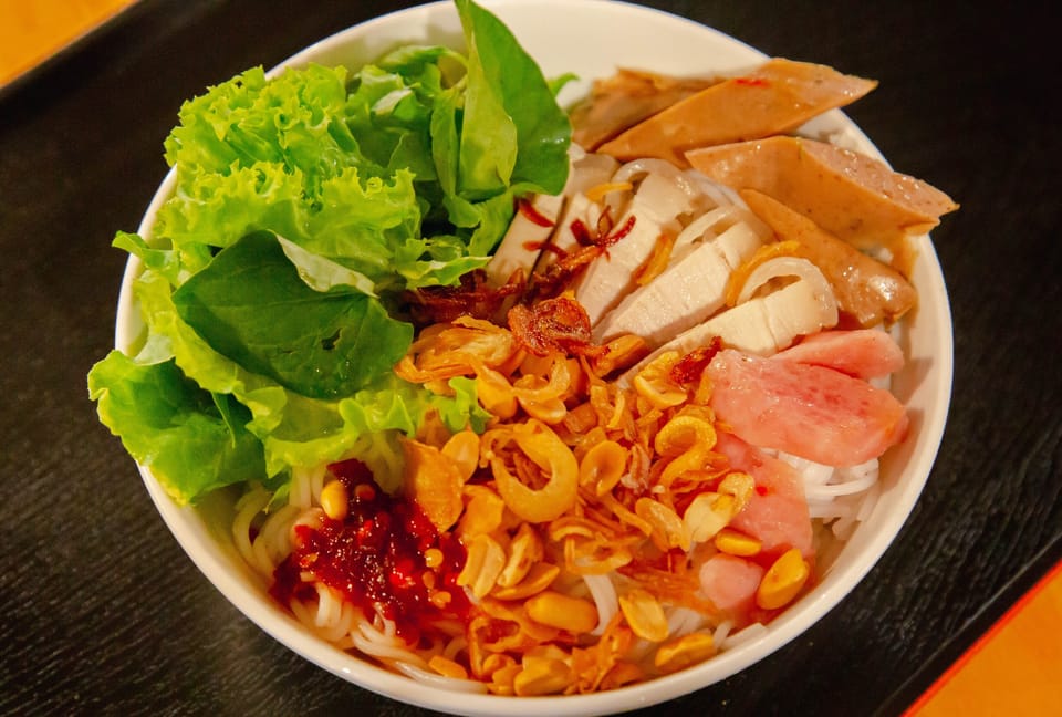 Bún Mắm Nêm Đà Nẵng – Hương Vị Mặn Mà Khó Quên Của Miền Trung