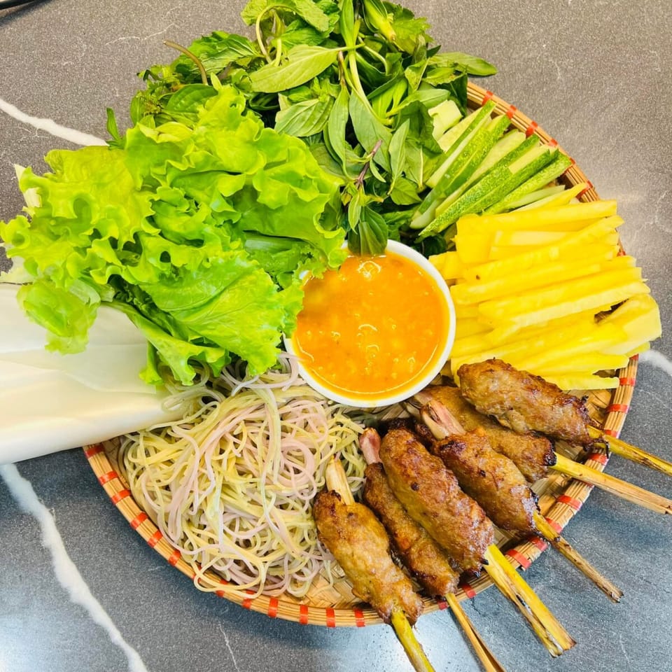 Cách Làm Bánh Xèo Nem Lụi Ngon Chuẩn Vị – Đậm Đà Hương Vị Miền Trung